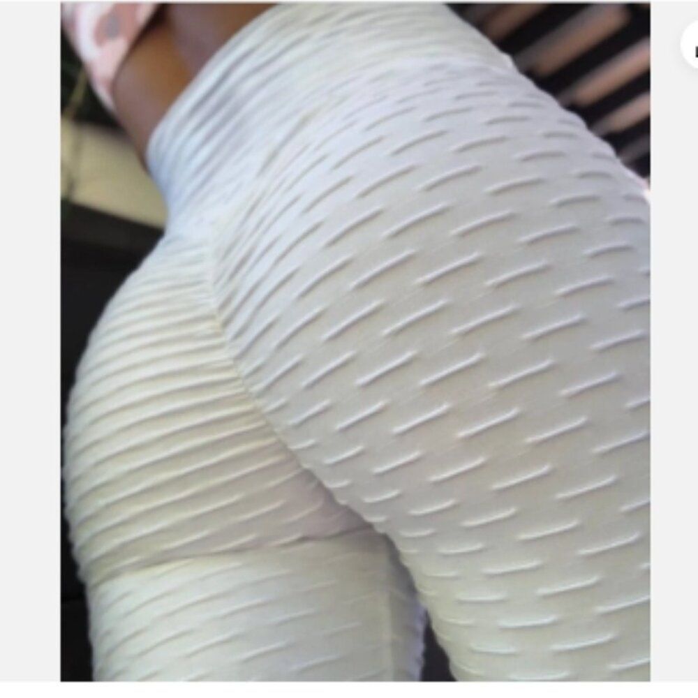 Like New! ABS2B Fitness Textured HR Legging White *SCRUNCH*in Size S